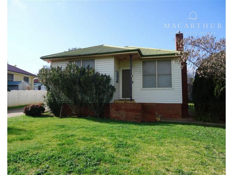 107 Mitchelmore Street, Turvey Park NSW 2650
