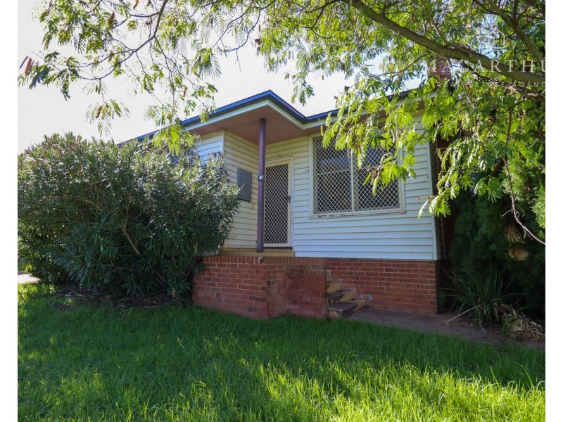 107 Mitchelmore Street, Turvey Park NSW 2650
