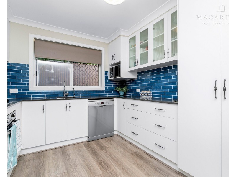 2/160 Fernleigh Road, Mount Austin NSW 2650