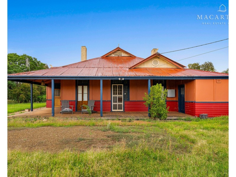 58-60 Hall Street, Ganmain NSW 2702