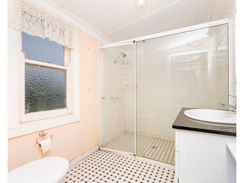 58-60 Hall Street, Ganmain NSW 2702