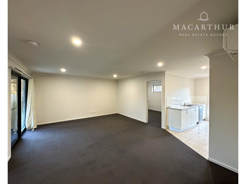25 Sunvale Crescent, Estella NSW 2650
