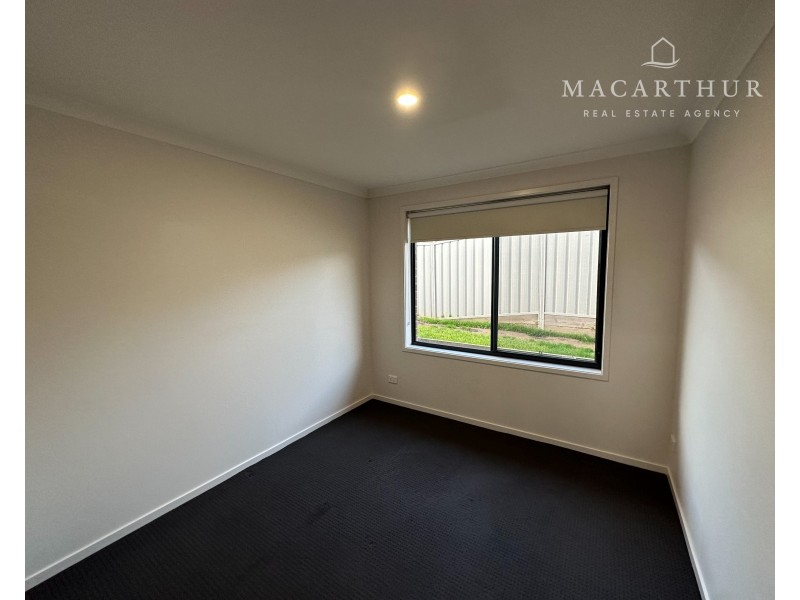 25 Sunvale Crescent, Estella NSW 2650