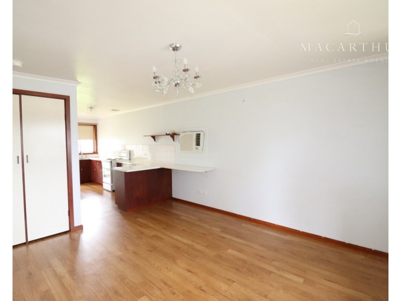 2/426 Kooringal Road, Lake Albert NSW 2650