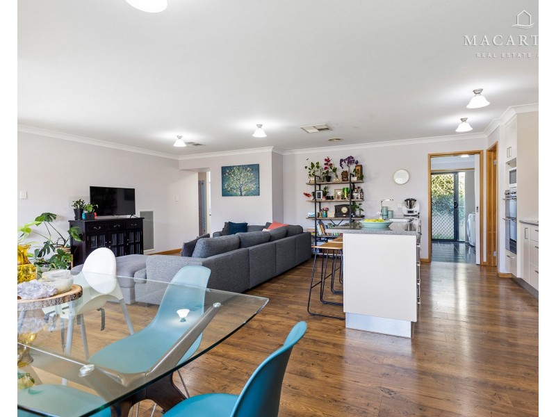 4 Comet Place, Estella NSW 2650