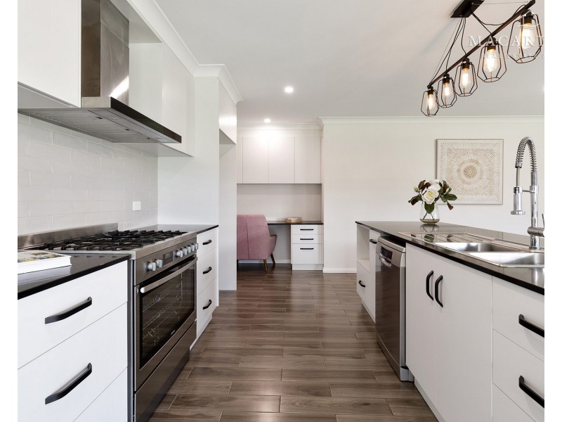 4 Nellywanna Street, Gobbagombalin NSW 2650