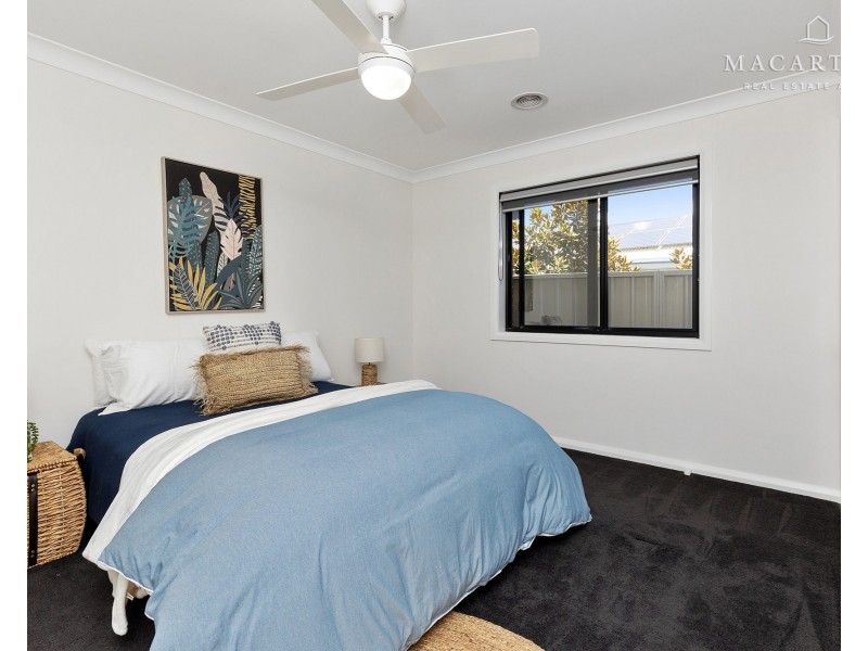 4 Nellywanna Street, Gobbagombalin NSW 2650