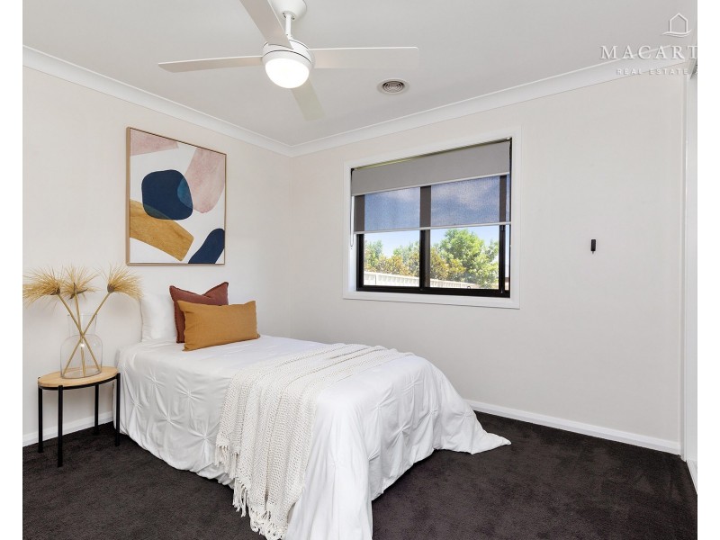 4 Nellywanna Street, Gobbagombalin NSW 2650