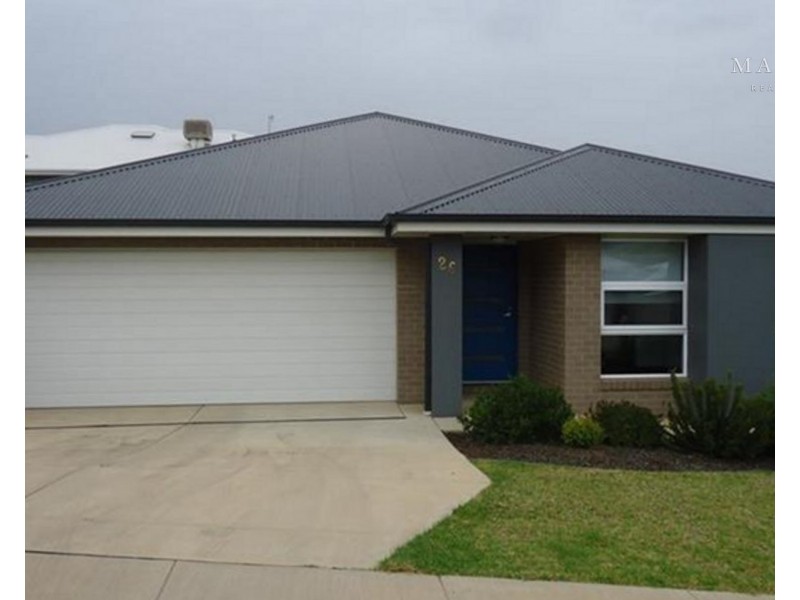 26 Brownlow Drive, Bourkelands NSW 2650
