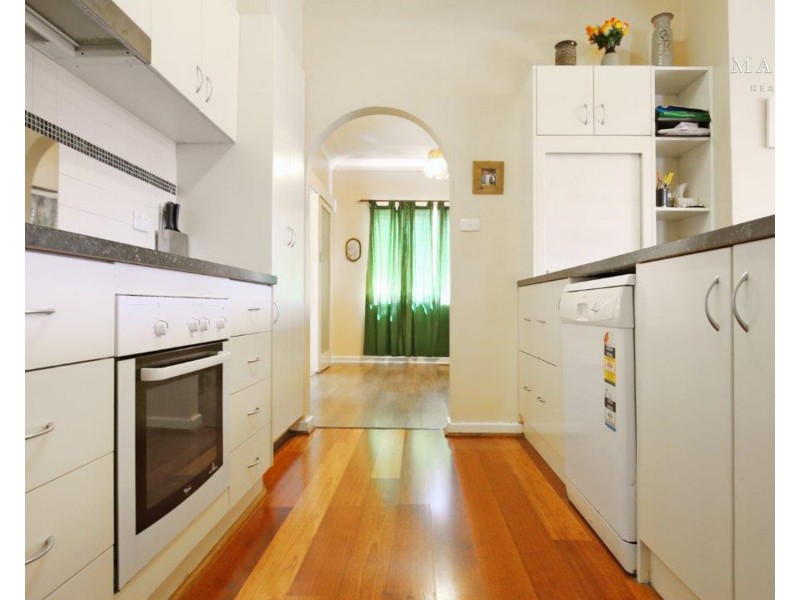 57 Thorne Street, Wagga Wagga NSW 2650