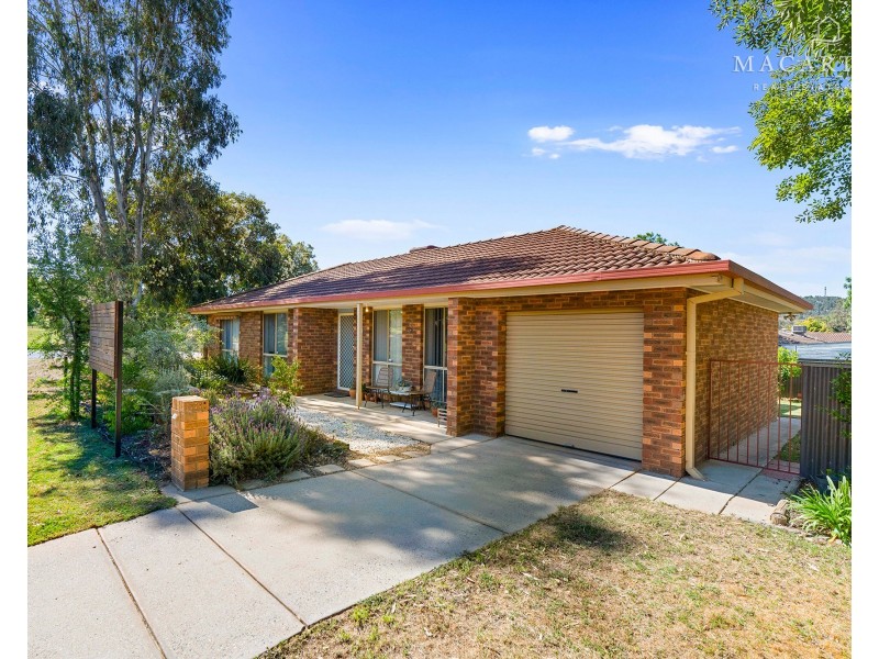 35 Doman Street, Estella NSW 2650