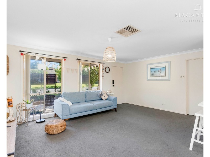 35 Doman Street, Estella NSW 2650