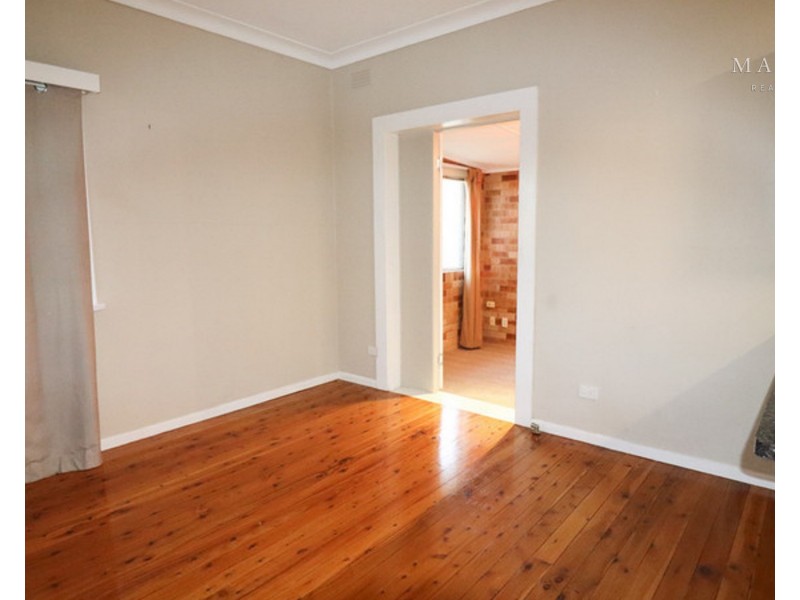 32 Walteela Avenue, Mount Austin NSW 2650