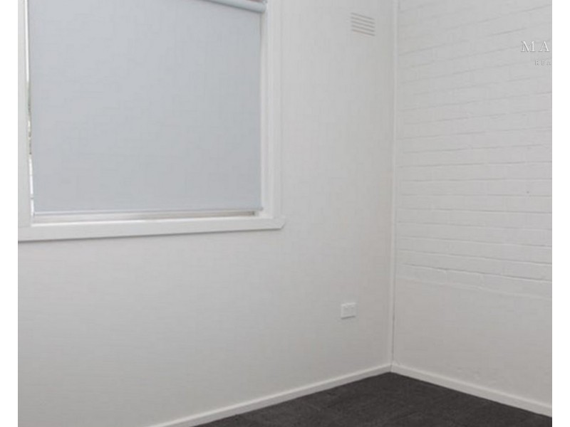 1/2 Graham Street, Lake Albert NSW 2650