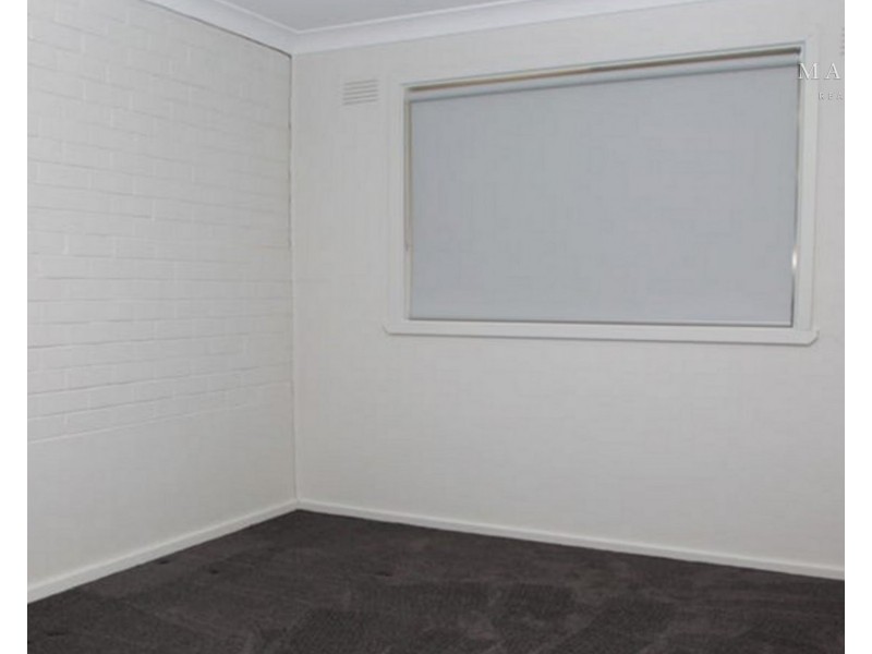 1/2 Graham Street, Lake Albert NSW 2650