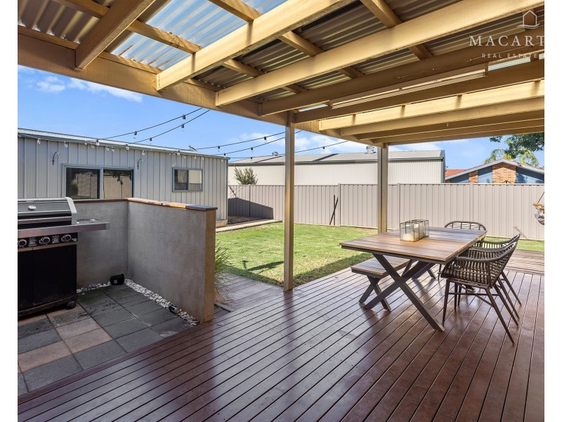 1 Lamilla Street, Glenfield Park NSW 2650