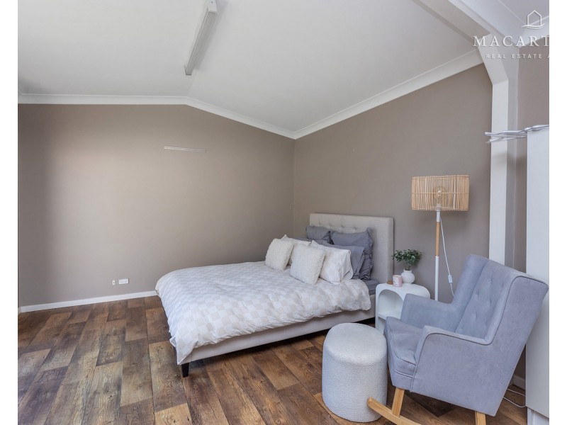 1 Lamilla Street, Glenfield Park NSW 2650