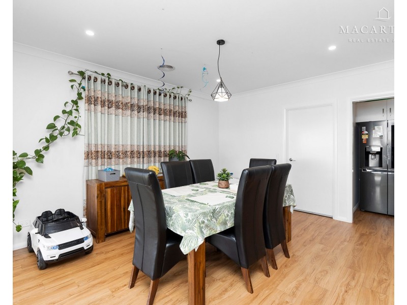 48 Paradise Drive, Gobbagombalin NSW 2650