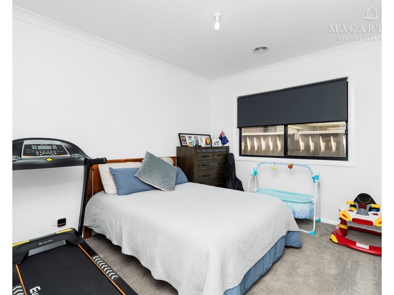 48 Paradise Drive, Gobbagombalin NSW 2650