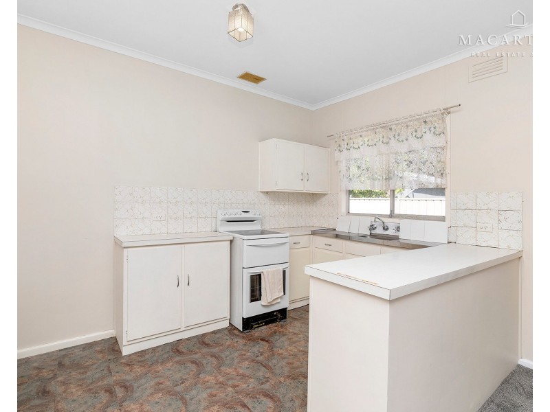 35 Spring Street, Tarcutta NSW 2652