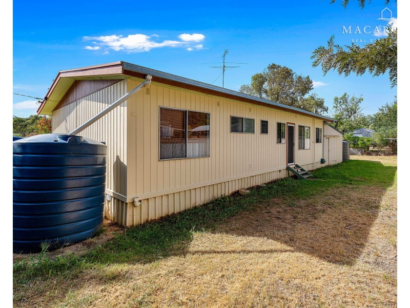 35 Spring Street, Tarcutta NSW 2652
