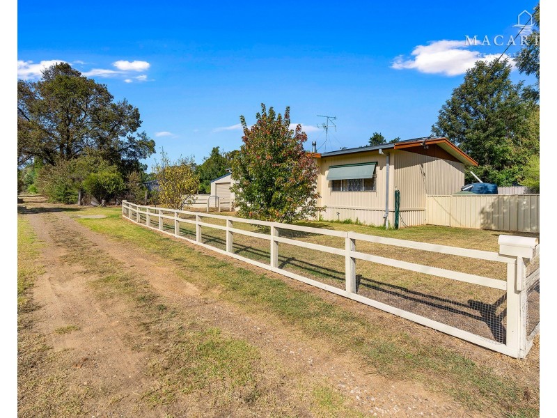 35 Spring Street, Tarcutta NSW 2652
