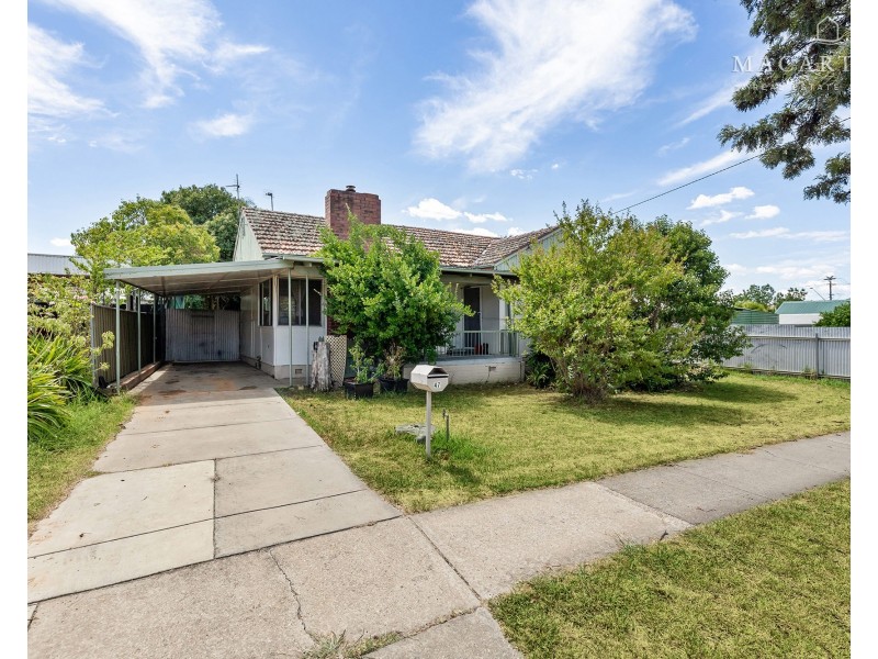 47 Stanley Street, Kooringal NSW 2650