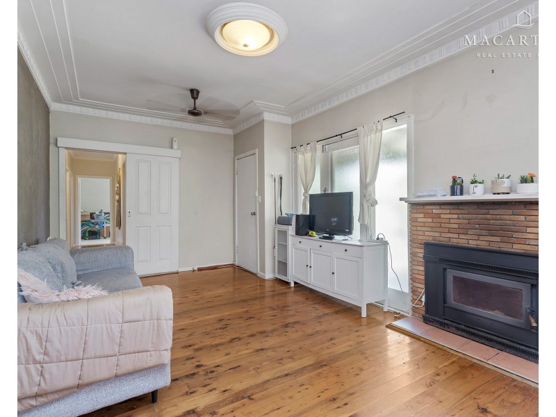 47 Stanley Street, Kooringal NSW 2650