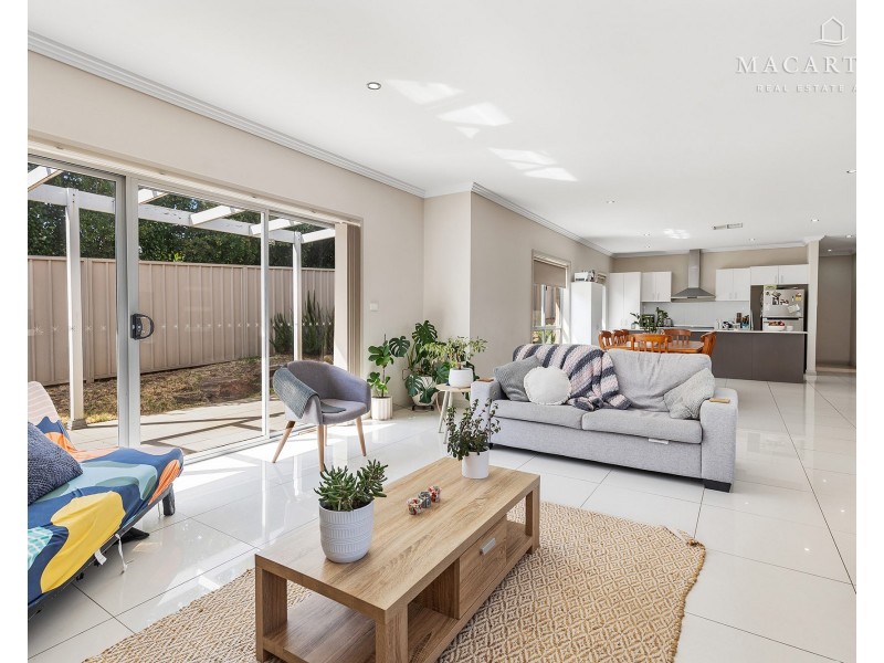 2/7 Burrundulla Road, Bourkelands NSW 2650