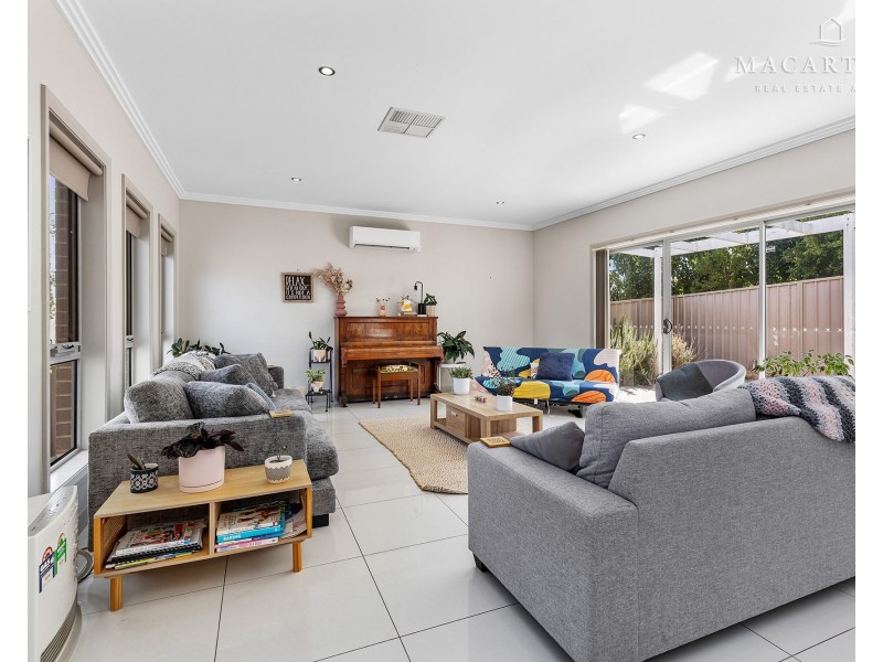 2/7 Burrundulla Road, Bourkelands NSW 2650