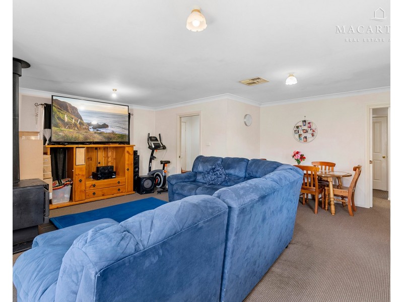 74 Veale Street, Ashmont NSW 2650
