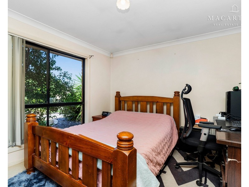 74 Veale Street, Ashmont NSW 2650