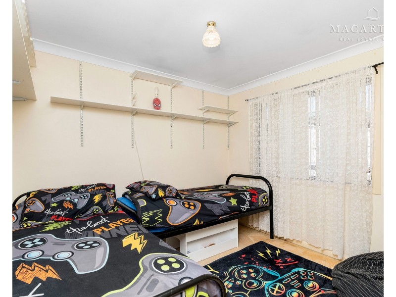 74 Veale Street, Ashmont NSW 2650