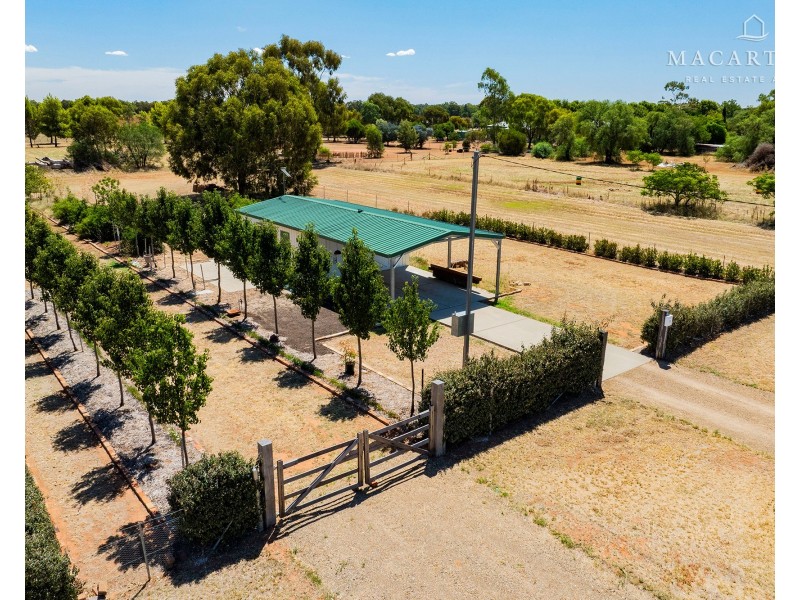 20-24 Menangle Street, Ganmain NSW 2702