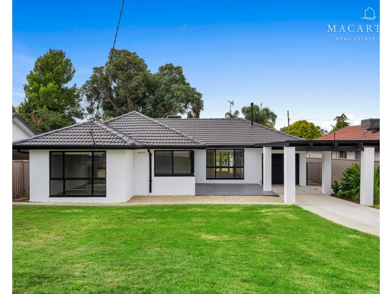 10 Walana Crescent, Kooringal NSW 2650