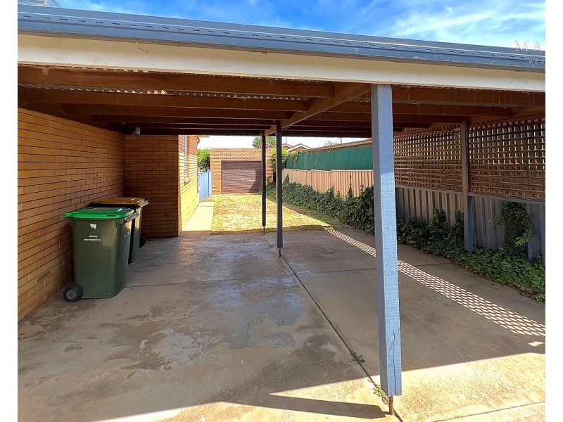 74 Raye Street, Tolland NSW 2650