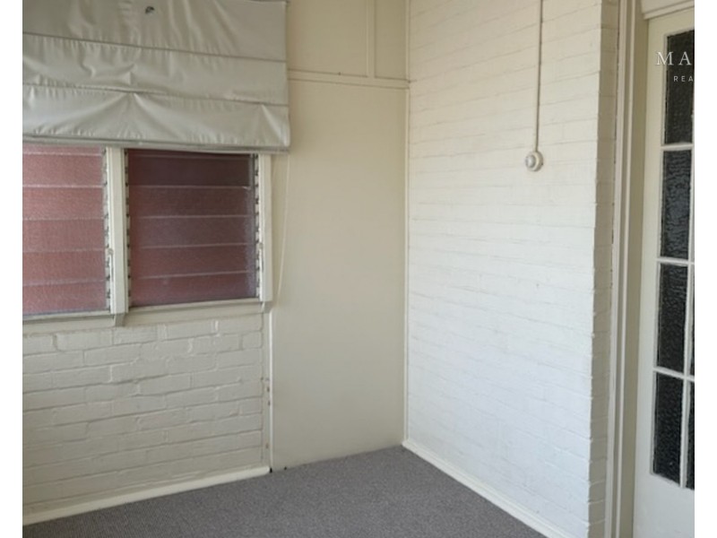 11 Freer Street, Wagga Wagga NSW 2650