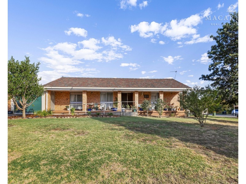 7 Cox Avenue, Forest Hill NSW 2651