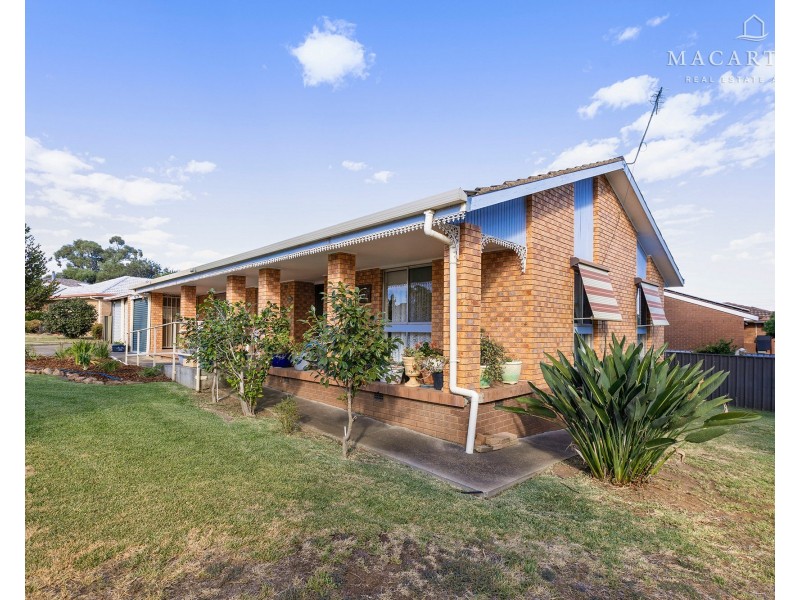 7 Cox Avenue, Forest Hill NSW 2651