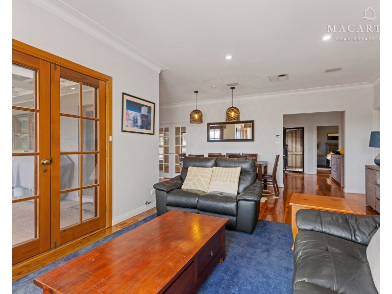 23 Brooklyn Drive, Bourkelands NSW 2650