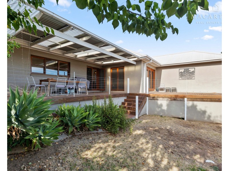 23 Brooklyn Drive, Bourkelands NSW 2650
