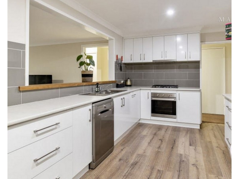 2 Parkhurst Street, Tolland NSW 2650