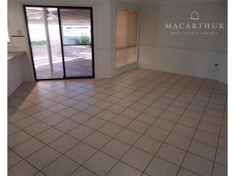 1 Hargrave Avenue, Lloyd NSW 2650