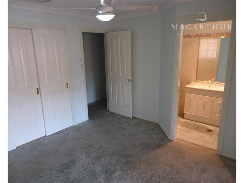 1 Hargrave Avenue, Lloyd NSW 2650