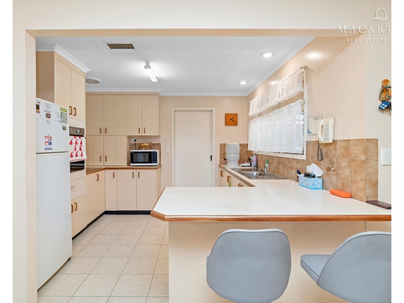 163 Cowabbie Street, Coolamon NSW 2701