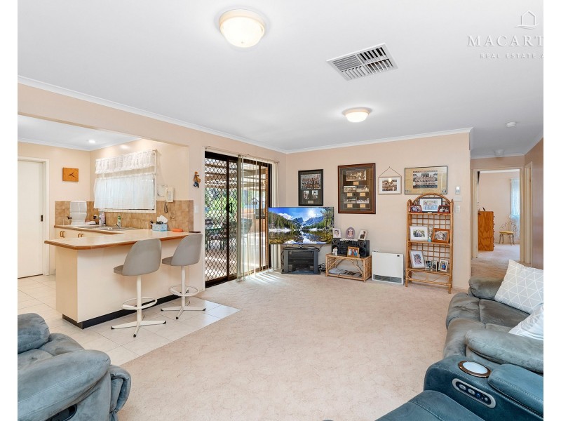 163 Cowabbie Street, Coolamon NSW 2701
