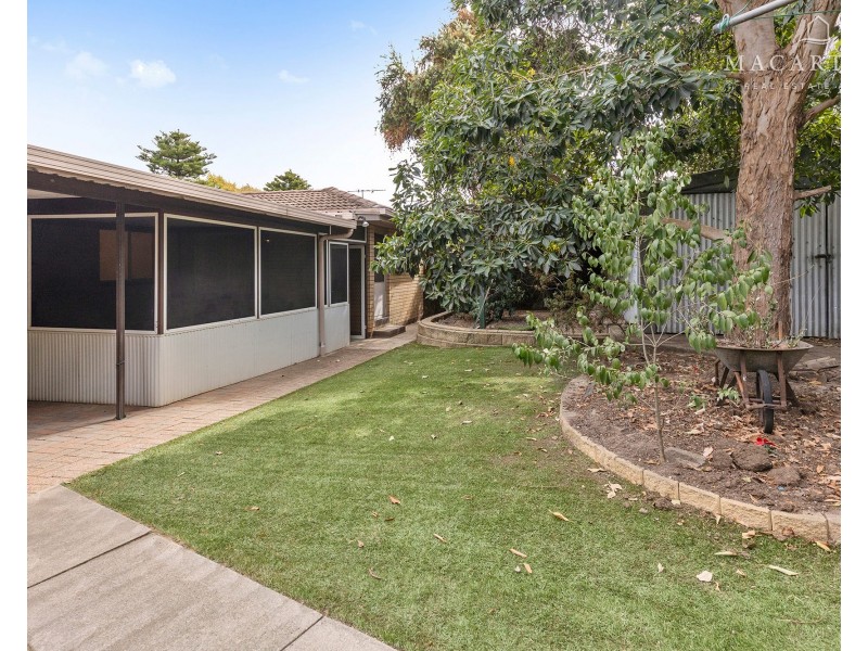 65 Fay Avenue, Kooringal NSW 2650