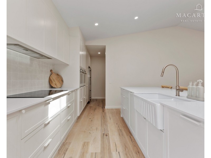 126 Muttama Parade, Gobbagombalin NSW 2650