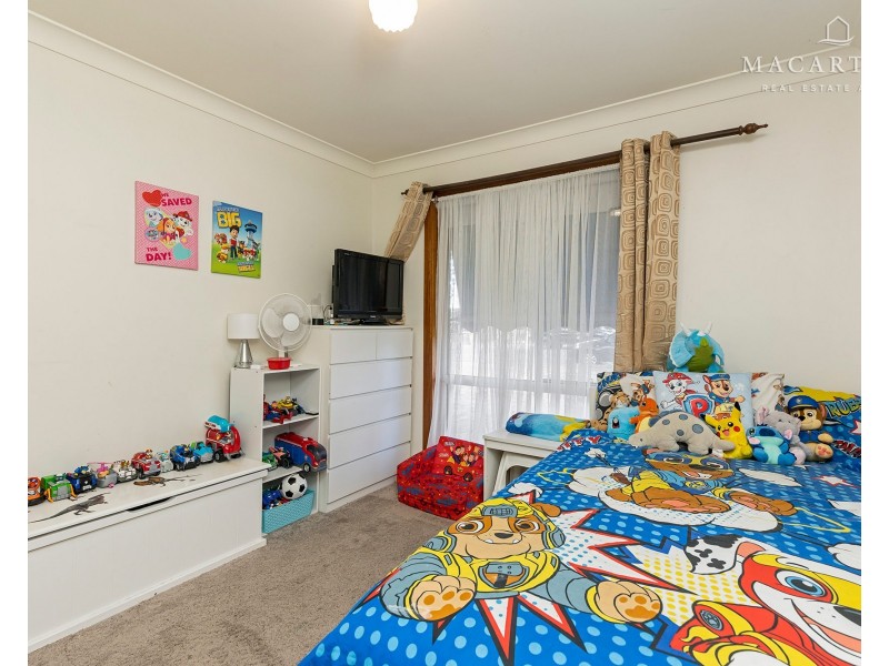 71 Dalman Parkway, Glenfield Park NSW 2650