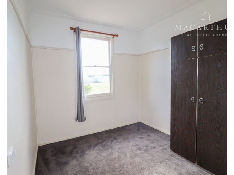 138 Macleay Street, Turvey Park NSW 2650